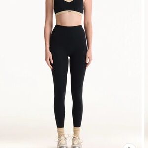 SET ACTIVE Breathe High-Rise Seamless Leggings Size Medium